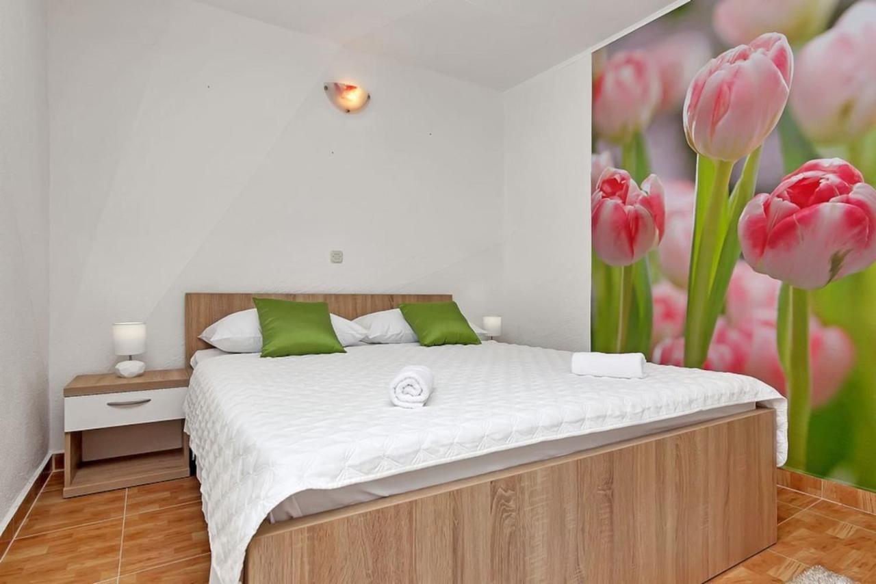 Holiday Home Colla Tucepi Exterior photo